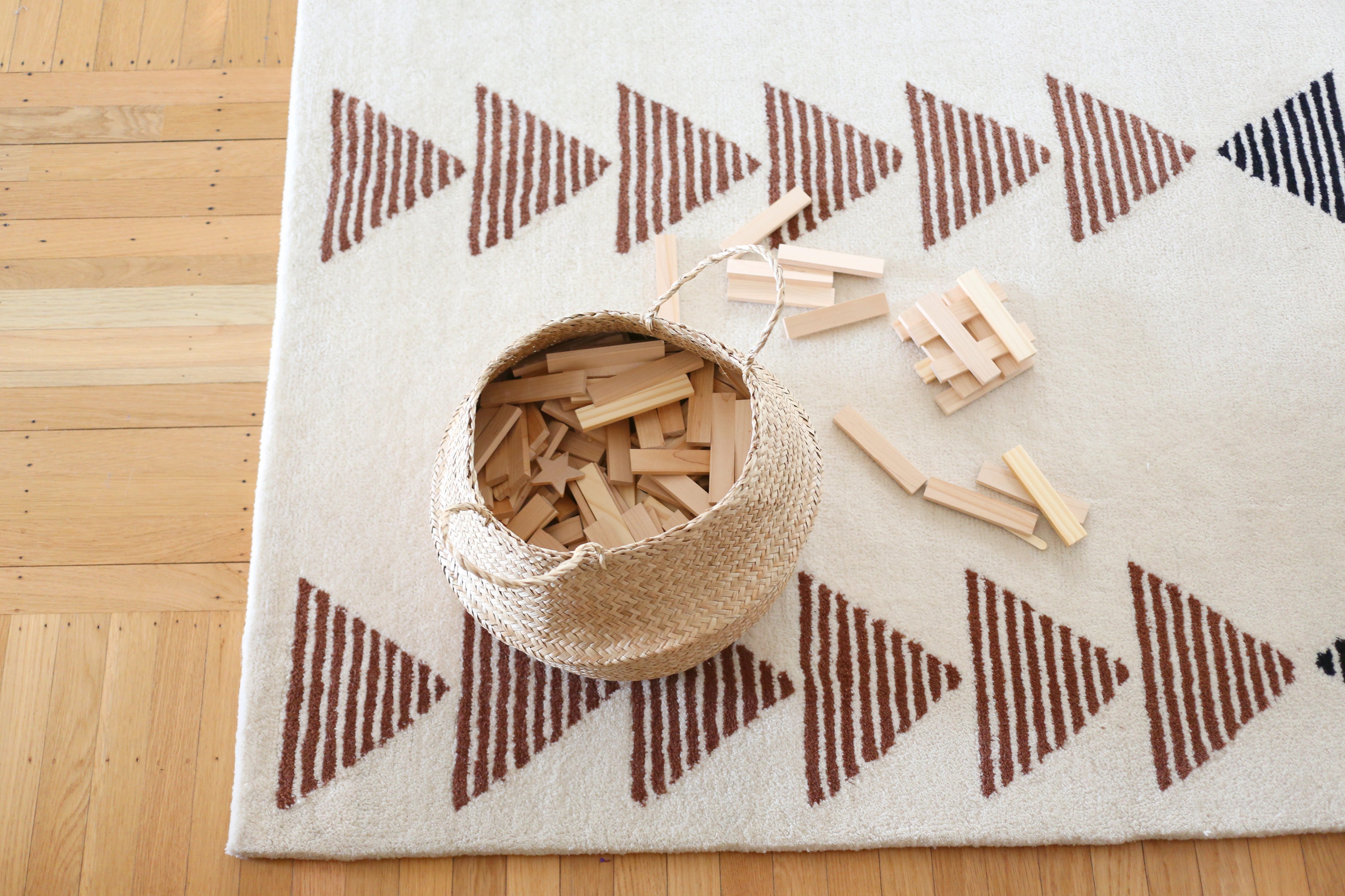 Arrow Rugs – Dana Haim